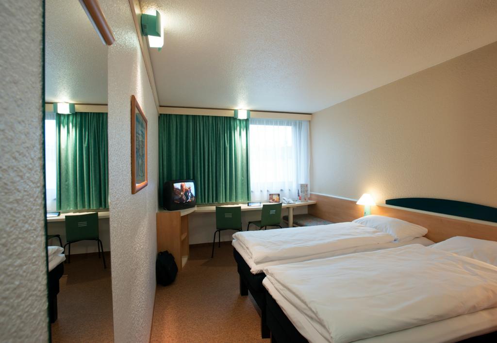 Ibis Mariahilf Hotel 3*